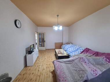 Vânzare - Apartament în Liuben Karavelov,  Haskovo