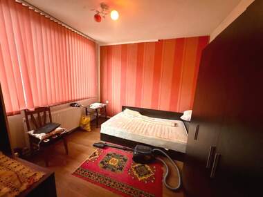 Продажба - Апартамент във Вароша,  Търговище