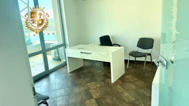 Miete - Büro/Schönheitssalon in Zentar,  Weliko Tarnowo