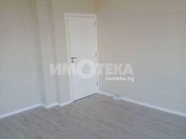 Продажба - Къща в Брестник,  Пловдив