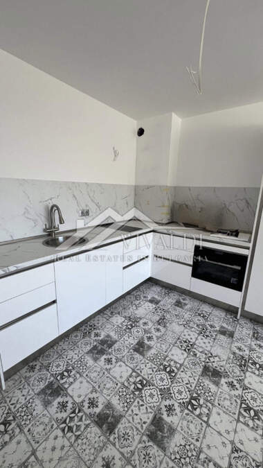 Verkauf - Wohnung in Mladost 1,  Warna