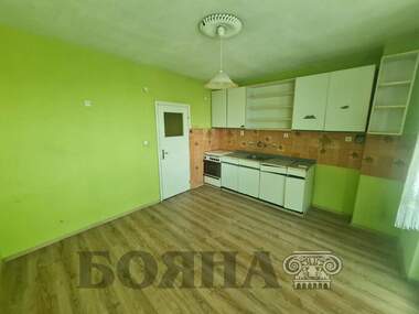 Продажба - Апартамент в Широк център,  Русе
