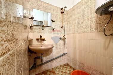 Vânzare - Apartament în Buzludja,  Veliko Tărnovo