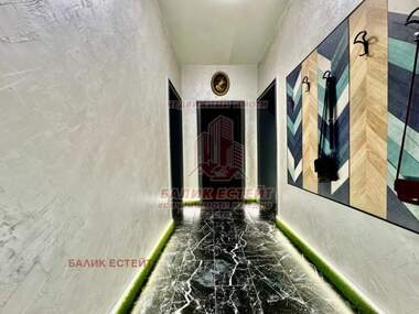For sale - Floor of a house in Center,  Dobrich