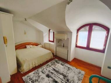 Închiriere - Apartament în Bratia Miladinovi,  Burgas