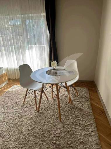Închiriere - Apartament în VINS - Ceerven ploștiad,  Varna