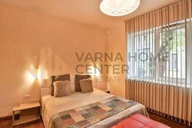 Vânzare - Apartament în Center,  Varna