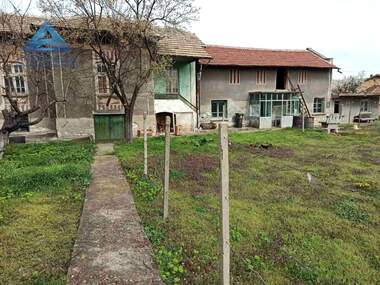 Продажба - Къща в Комарево,  Плевен