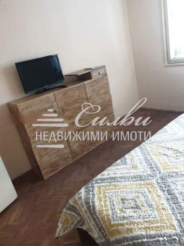 Închiriere - Apartament în Dobrudjanski,  Șumen