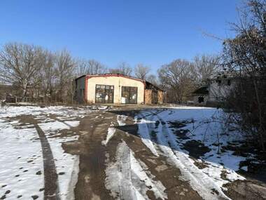 Продажба - Промишлено помещение в Угърчин,  Ловеч