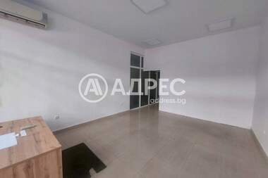 For rent - Store in Vazrajdane,  Burgas