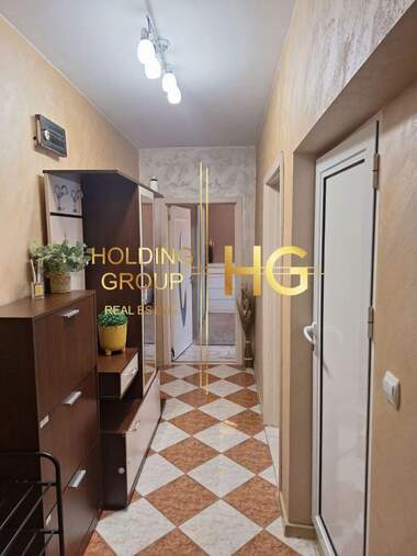 For rent - Apartment in Vazrajdane 1,  Varna