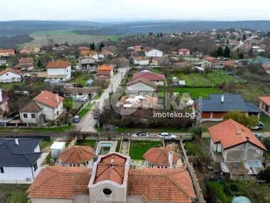 For sale - House in Zdravets,  Varna
