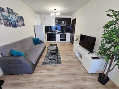 Miete - Wohnung in Mladejki halm,  Plowdiw