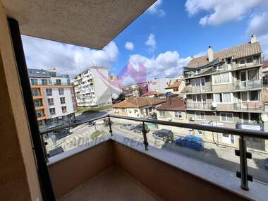 Închiriere - Apartament în Troșevo,  Varna