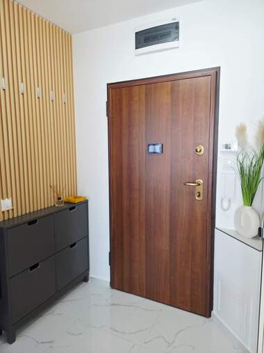Închiriere - Apartament în Ovcea Kupel,  Sofia