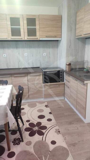 Închiriere - Apartament în VINS - Ceerven ploștiad,  Varna