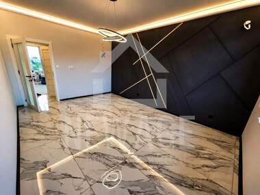 Vânzare - Apartament în Văzrajdane 2,  Varna