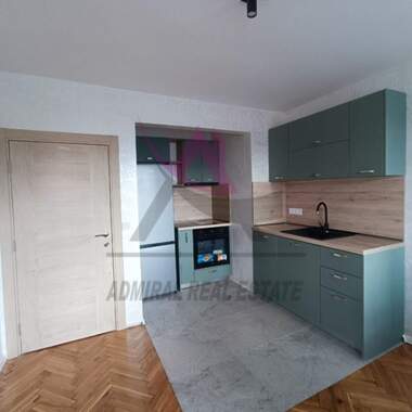 Închiriere - Apartament în Ceaîka,  Varna