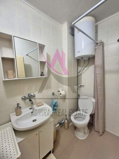 For rent - Apartment in Kolhozen pazar,  Varna