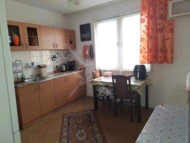 Vânzare - Apartament în Aîtos,  Burgas