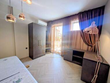 Vânzare - Apartament în Țentralna poștia,  Varna