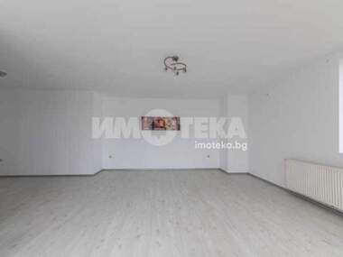 For sale - House in Zdravets,  Varna