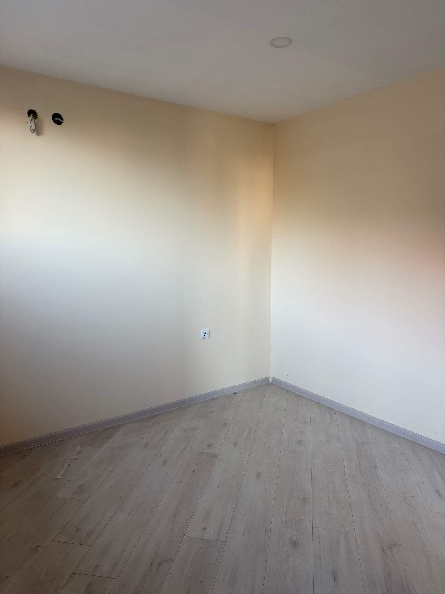 Etage von Haus in Kemera - hudozhnik, Wraza – Foto 8