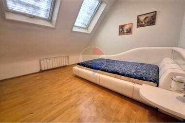 Vânzare - Apartament în Sportna zala,  Varna