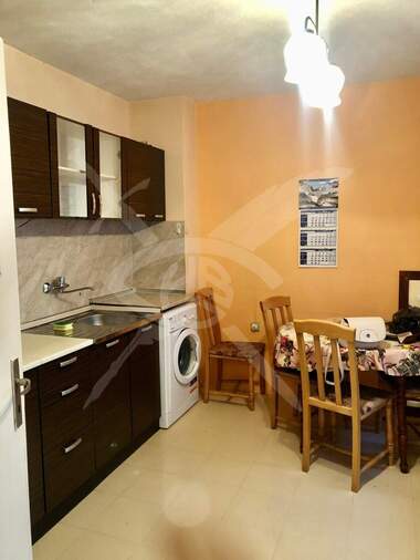Închiriere - Apartament în Liatno kino Trakia,  Varna