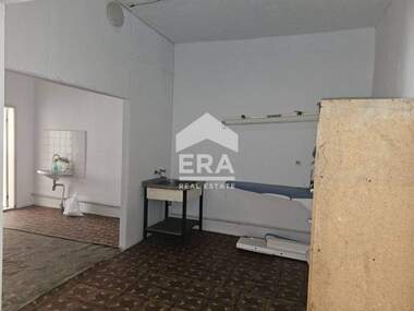For sale - Warehouse in Promishlena zona - Iztok,  Lovech