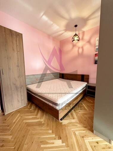Închiriere - Apartament în Ceaîka,  Varna