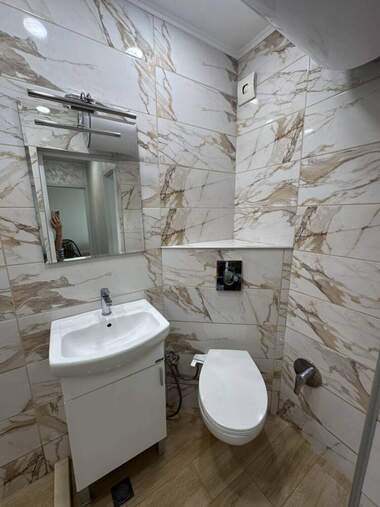 Închiriere - Apartament în Izgrev,  Burgas