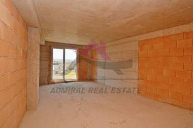 For sale - Apartment in Kolhozen pazar,  Varna