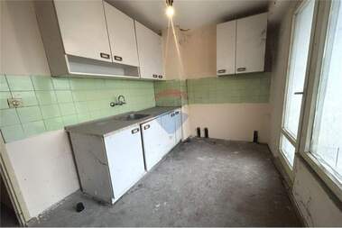 For sale - Apartment in Charodeyka - Sever,  Ruse