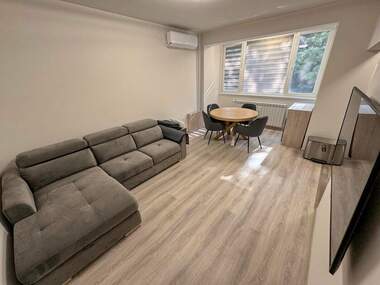 Închiriere - Apartament în Lazur,  Burgas