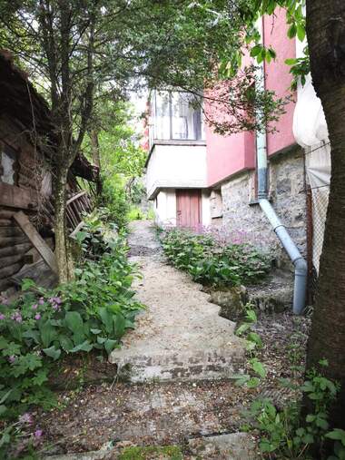 Vânzare - Etaj din casă în Kladnița,  Pernik