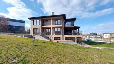 For sale - House in Mineralni Bani,  Haskovo