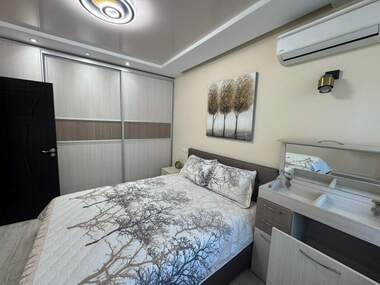 Închiriere - Apartament în Zornița,  Burgas