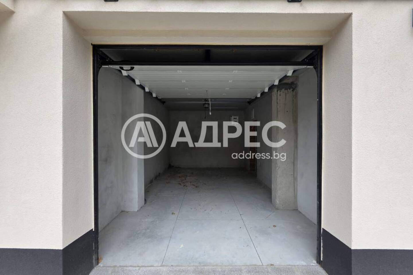 Parking spot in Banishora, Sofia – photo 2