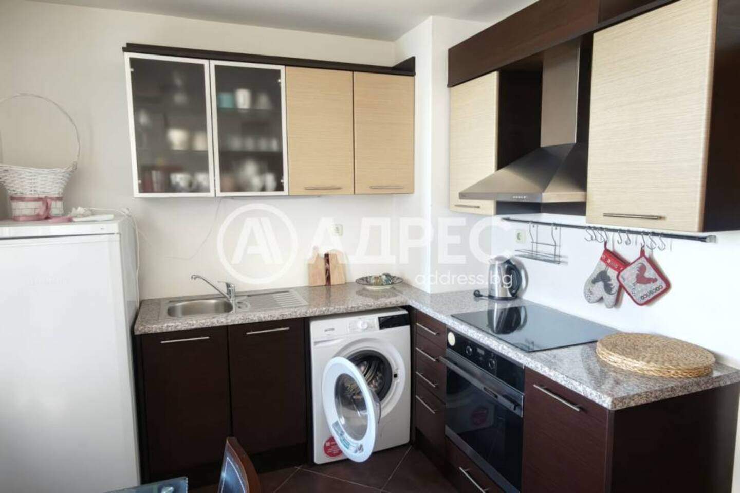Двустаен Апартамент в Траката, Варна – снимка 4