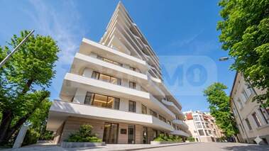 Vânzare - Apartament în Center,  Varna