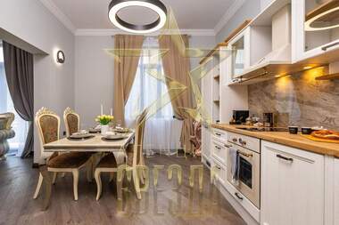 Продажба - Апартамент в Център,  Пловдив