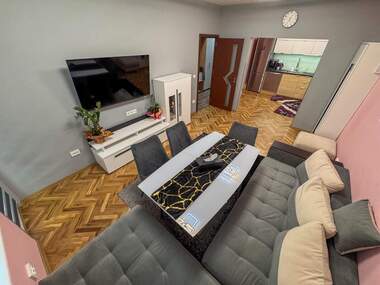 Miete - Wohnung in Zentar,  Burgas