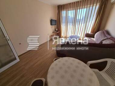 Продажба - Апартамент в Поморие,  Бургас
