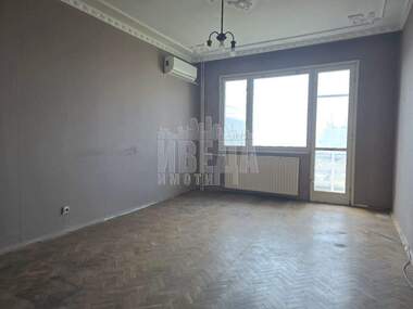 Продажба - Апартамент в Младост 1,  Варна