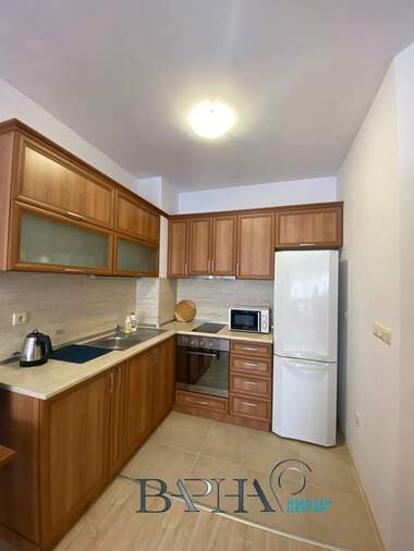 Închiriere - Apartament în Sveti Konstantin i Elena,  Varna