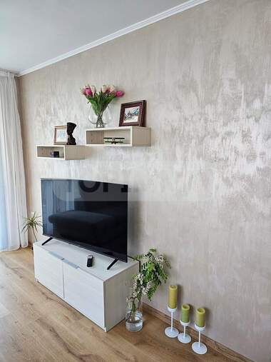 Închiriere - Apartament în Vinița,  Varna