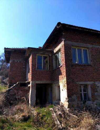 For sale - House in Gramade,  Kiustendil