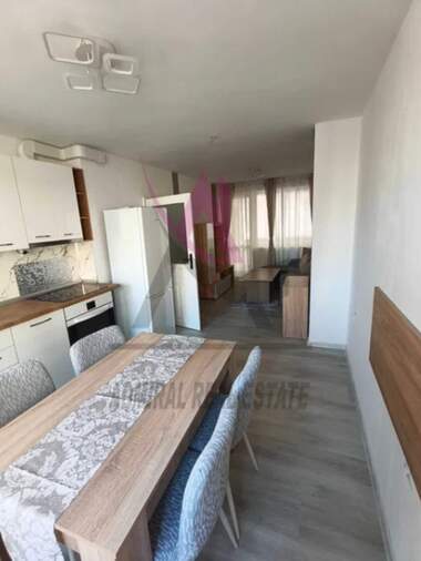 Închiriere - Apartament în Okrăjna bolnița - Generali,  Varna